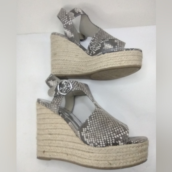 Carlos by Carlos Santana women's robe wedge sandals size (7M) - Picture 7 of 11